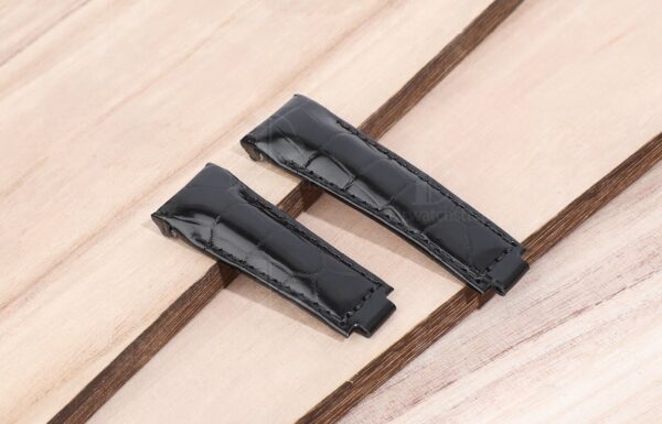 Best quality genuine OEM handmade aftermarket black Curved End link alligator crocodile belly-scale high-end replacement Rolex Submariner black leather watch strap and watch band for sale - Shop the high-end custom Alligator straps and watch bands 20mm at a low price