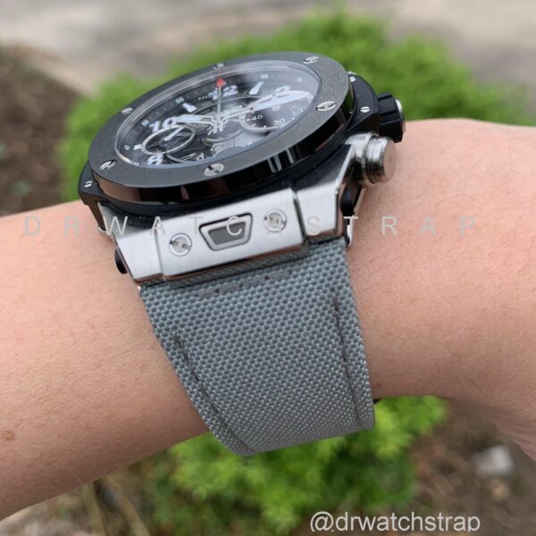Hublot 441 with gray velcro watch band strap replacement from drwatchstrap Hublot Big Bang 441 with gray velcro watch band strap replacement from drwatchstrap