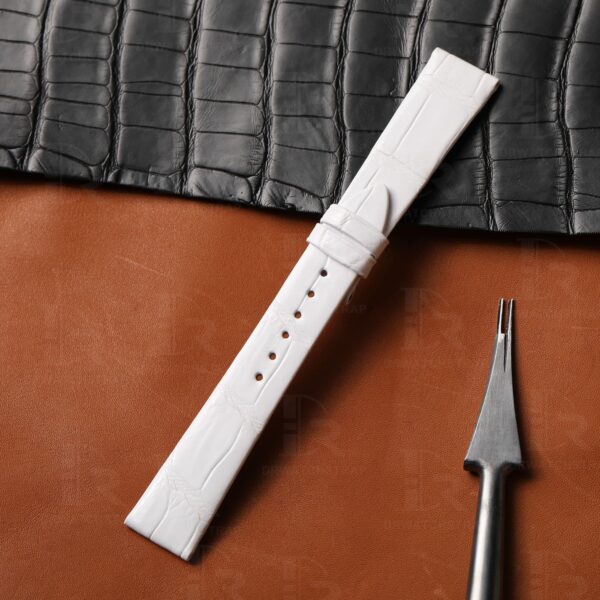 Soft and comfortable genuine alligator Belly-scale leather material