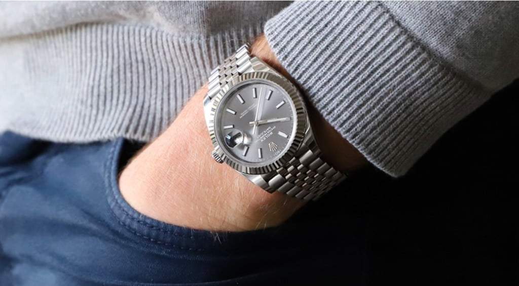 Watch-Buying-Guide-What-to-Know-Before-Buying-a-Watch