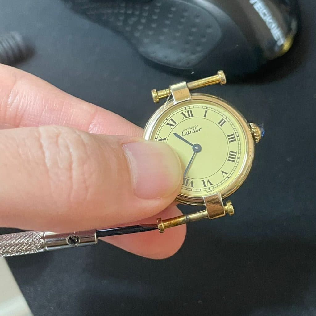 How to replace change watch band for Cartier Ronde Must de Vendome watch